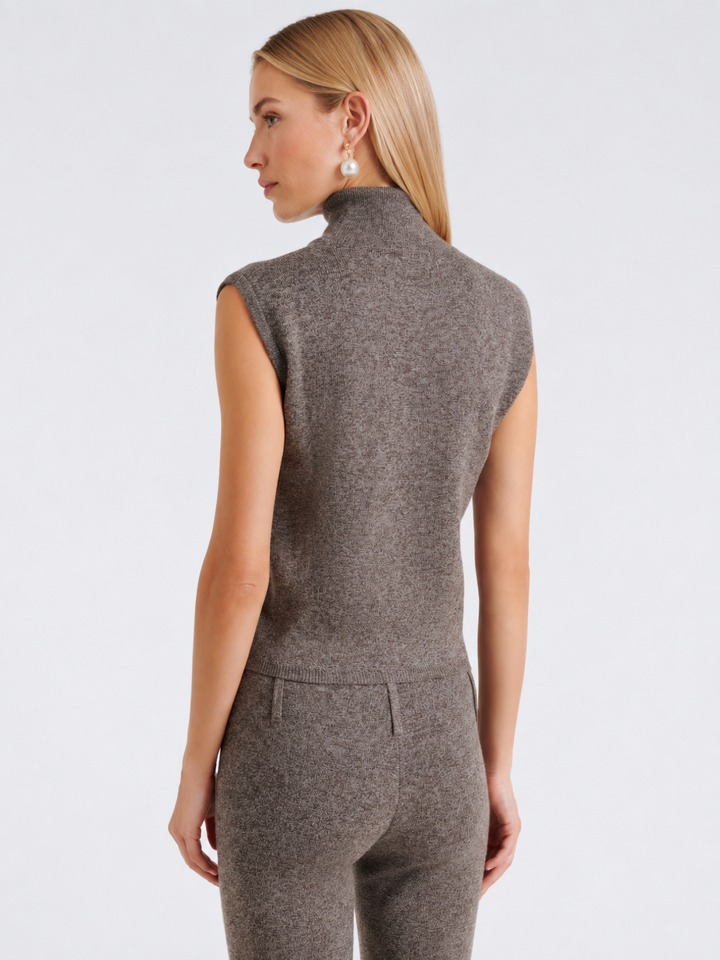 Textured Turtleneck Sleeveless Knit Top