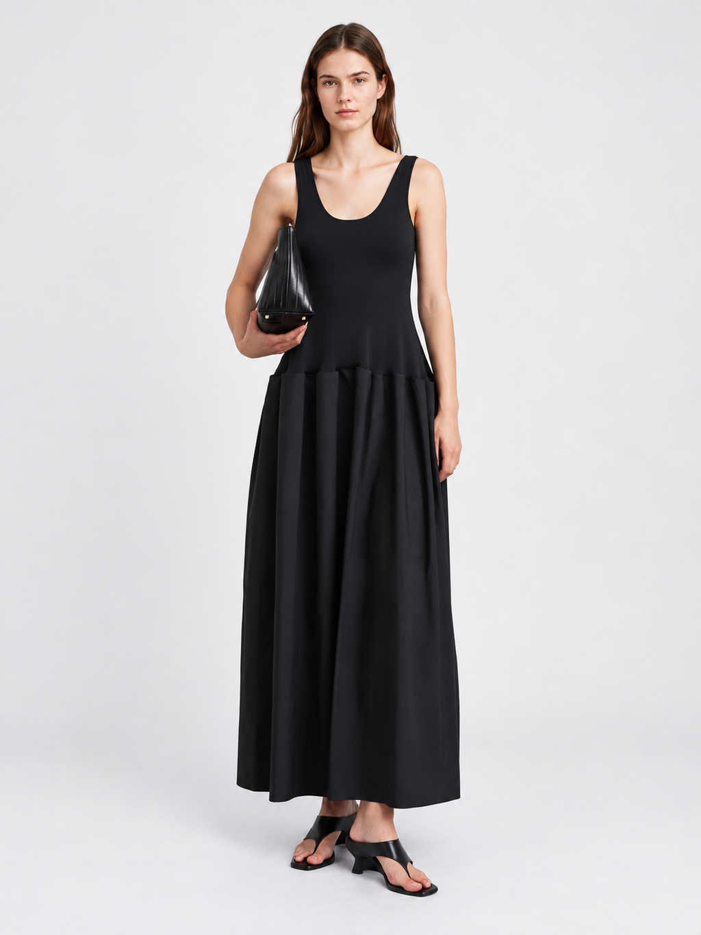 Minimalist Sleeveless Pleated Maxi Dress