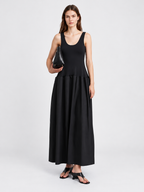 Minimalist Sleeveless Pleated Maxi Dress
