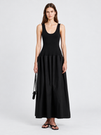 Minimalist Sleeveless Pleated Maxi Dress