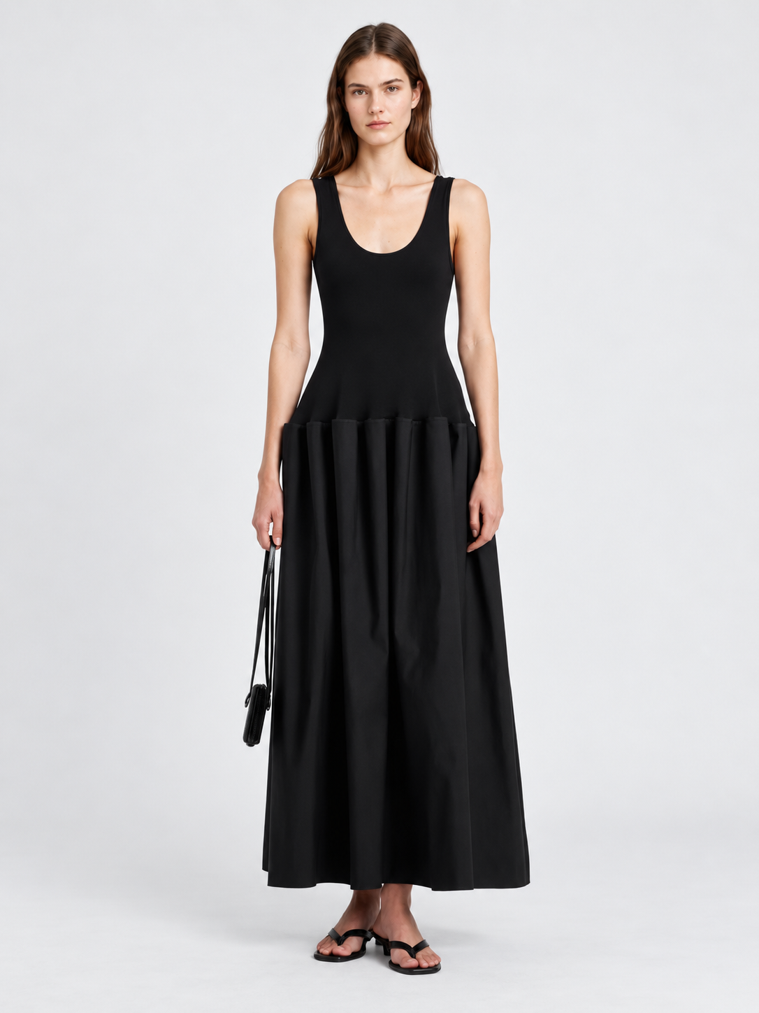 Minimalist Sleeveless Pleated Maxi Dress