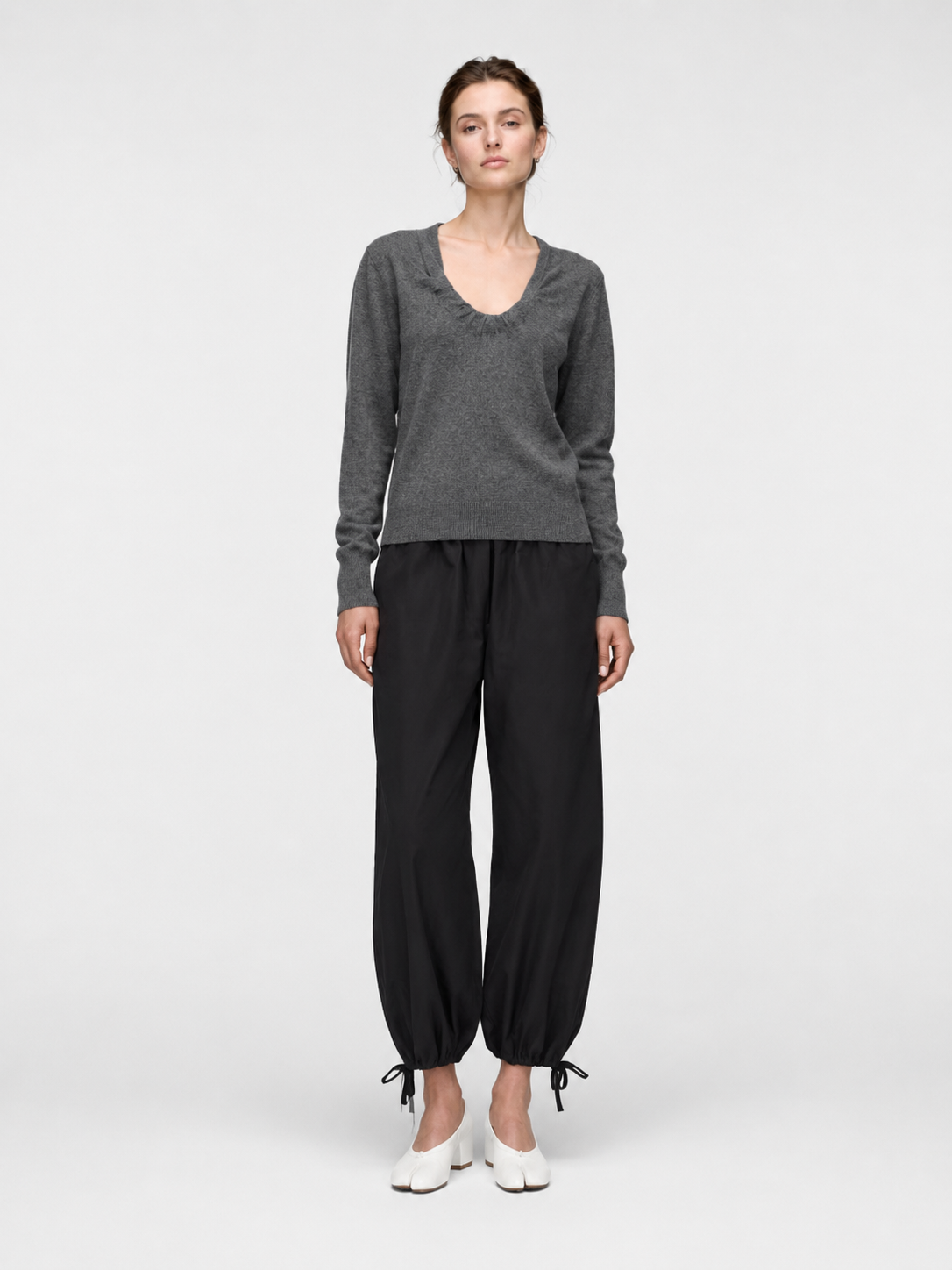 Ruched Scoop Neck Knit Top