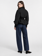 Women’s Quilted Cropped Down Jacket – Elegant Waist-Shaped Puffer Coat